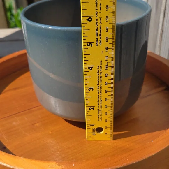 Handmade Glazed Ceramic Pottery 6" Planter - Picture 8 of 8